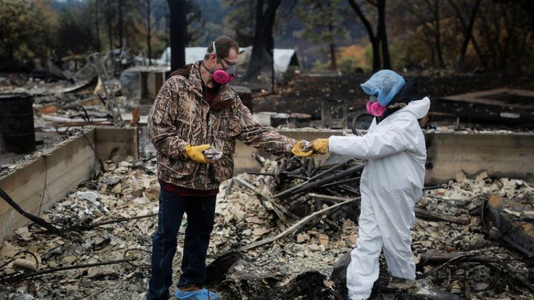 خفض عدد المفقودين في حرائق غابات كاليفورنيا إلى 25 شخصا