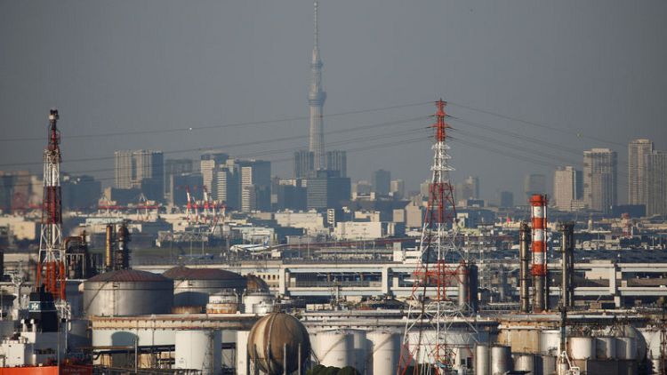 Japan's corporate investment slows sharply, raises doubt about outlook