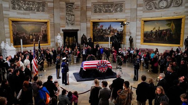 Washington pays respects to Bush as he lies in state at Capitol Washington pays respects to Bush as he lies in state at Capitol