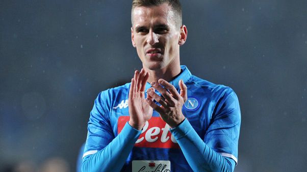 Milik delivers valuable late win for Napoli Milik delivers valuable late win for Napoli