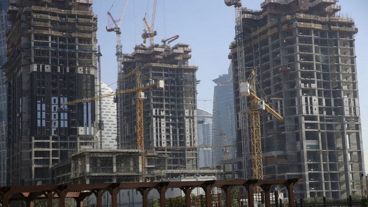 أسعار العقارات بدبي تنخفض 7.4% مع تباطؤ نمو الوظائف في الإمارات