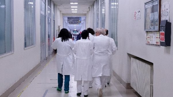 Malata leucemia cade in ospedale e muore Malata leucemia cade in ospedale e muore