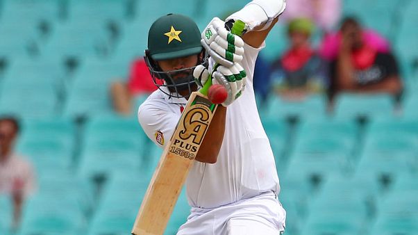 Gritty Azhar leads Pakistan out of trouble Gritty Azhar leads Pakistan out of trouble