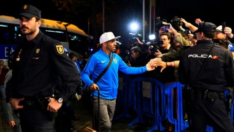 Copa Libertadores: Boca Juniors arrive à Madrid, River Plate en route