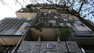 World's biggest oil traders paid bribes in Brazil scandal - prosecutors World's biggest oil traders paid bribes in Brazil scandal - prosecutors