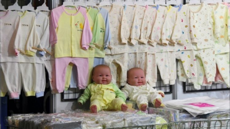 Du cash et des enfants: Séoul cherche à relever le taux de natalité