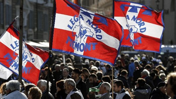 Lega: folla in piazza del popolo Lega: folla in piazza del popolo
