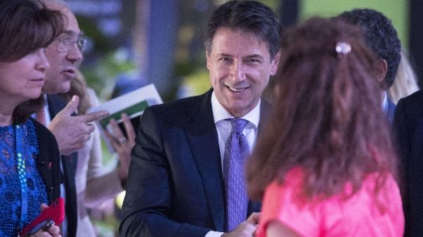 Morti discoteca: Conte, subito risposte Morti discoteca: Conte, subito risposte