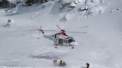 Valanga a Chamois, morto scialpinista Valanga a Chamois, morto scialpinista