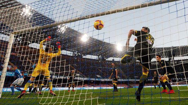 Napoli thrash Frosinone to extend gap in second Napoli thrash Frosinone to extend gap in second
