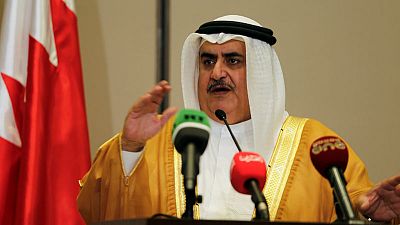 وزير خارجية البحرين ينتقد أمير قطر لعدم حضوره قمة الرياض