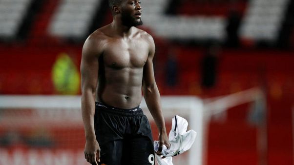 United's Lukaku weighed down after muscling up United's Lukaku weighed down after muscling up