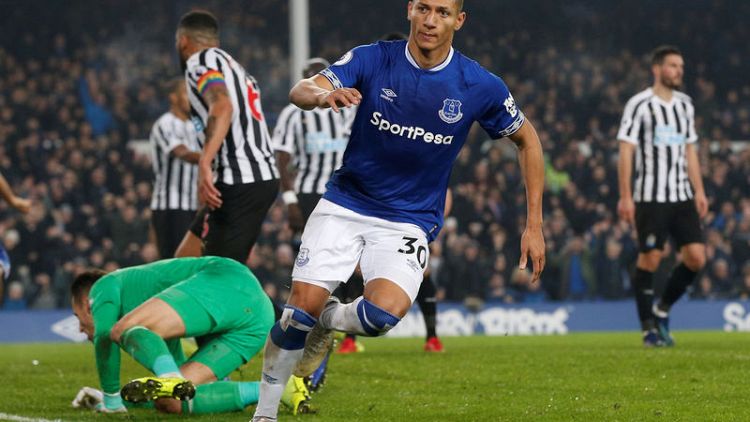 Everton's Silva backs Richarlison to keep finding the net