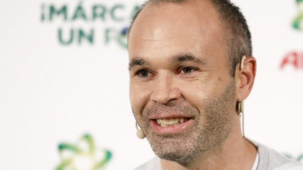 Iniesta in visita al Barça, Messi n.1 Iniesta in visita al Barça, Messi n.1
