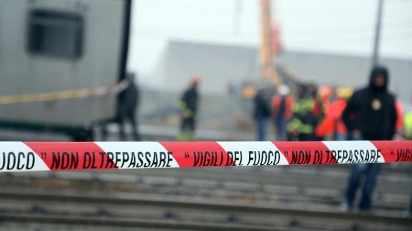 Treno deragliato, consulenti pm:anomalie Treno deragliato, consulenti pm:anomalie