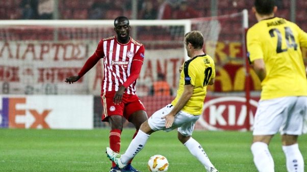 Yaya Tourè rescinde, lascia Olympiacos Yaya Tourè rescinde, lascia Olympiacos