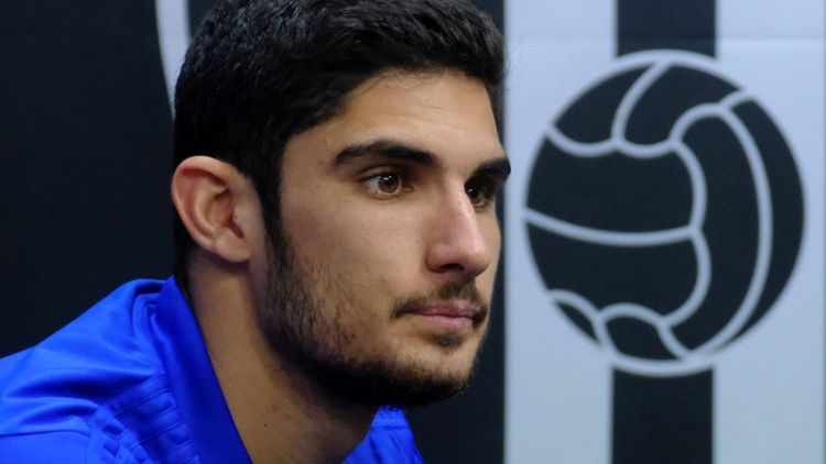 Valencia's record-signing Guedes to undergo surgery