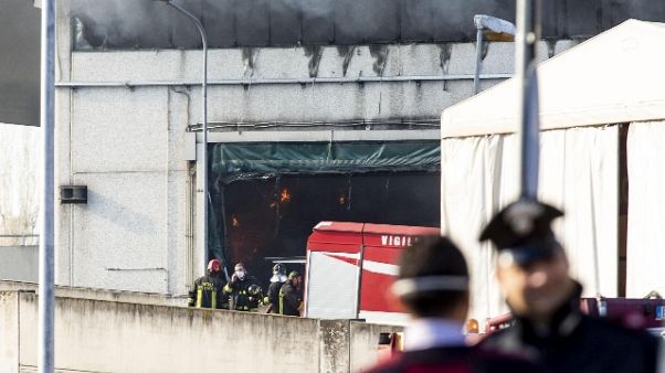 Rogo,inquinanti alti no danno ambientale Rogo,inquinanti alti no danno ambientale