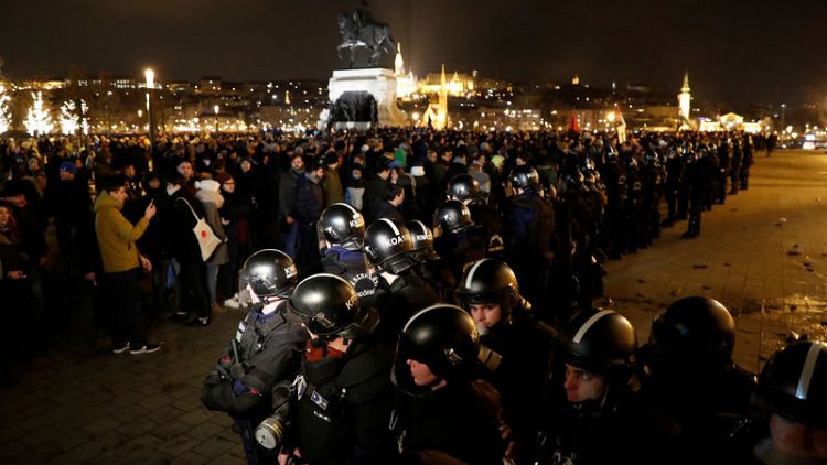 Hungarians protest at 'slave law' labour reform