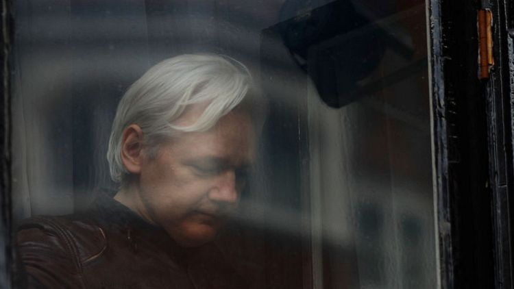 Wikileaks' Assange undergoes medical tests at Ecuador's urging