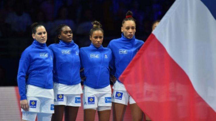 Euro de hand: France-Pays-Bas, les Bleues touchent leur "rêve de Bercy"