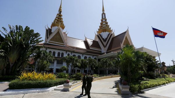 Cambodia allows banned politicians to seek lifting of curbs Cambodia allows banned politicians to seek lifting of curbs