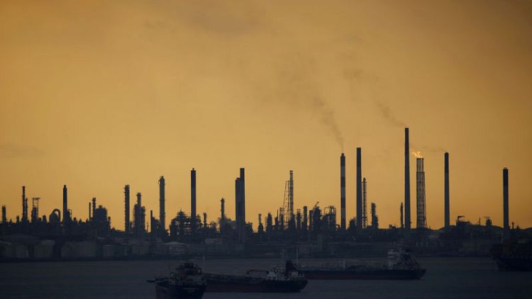 Scale of theft at Shell's Singapore refinery much greater, court documents show