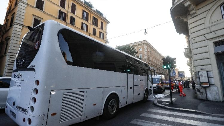 Roma:Raggi,bus turistici fuori da centro