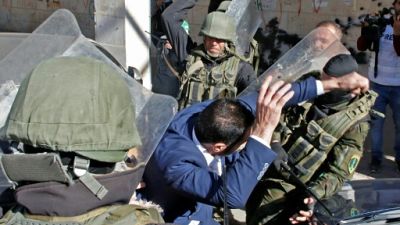 Cisjordanie: les forces de l'Autorité bloquent des manifestations pro-Hamas Cisjordanie: les forces de l'Autorité bloquent des manifestations pro-Hamas