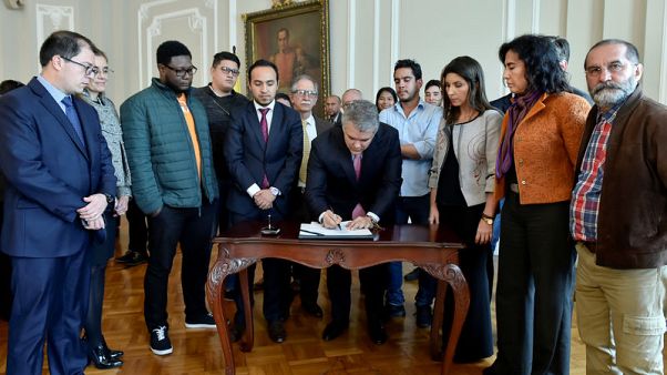 Colombia offers $1.4 billion additional education spending to end protests Colombia offers $1.4 billion additional education spending to end protests