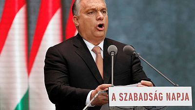 رئيس المفوضية الأوروبية يهاجم رئيس وزراء المجر بسبب الأنباء الكاذبة