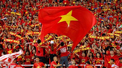 احتفالات صاخبة في هانوي بعد فوز فيتنام ببطولة آسيان لكرة القدم