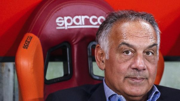 'Pallotta vattene', striscioni a Roma 'Pallotta vattene', striscioni a Roma