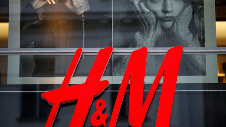 H&M sales grow roughly in line with expectations in fourth quarter
