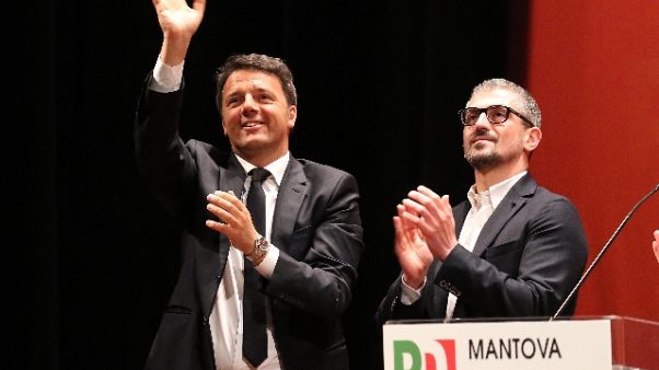 Coppia stalker,divieto avvicinar sindaco Coppia stalker,divieto avvicinar sindaco