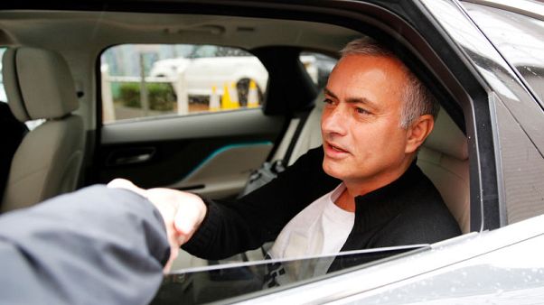 United run out of patience with Mourinho, Pochettino in the frame United run out of patience with Mourinho, Pochettino in the frame