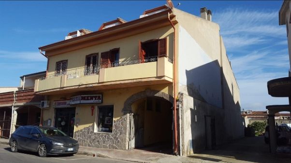 Bimbo muore soffocato in centro migranti Bimbo muore soffocato in centro migranti
