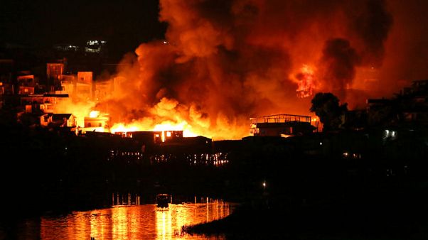 Fire engulfs 600 stilt homes in Brazil city Manaus; thousands flee Fire engulfs 600 stilt homes in Brazil city Manaus; thousands flee