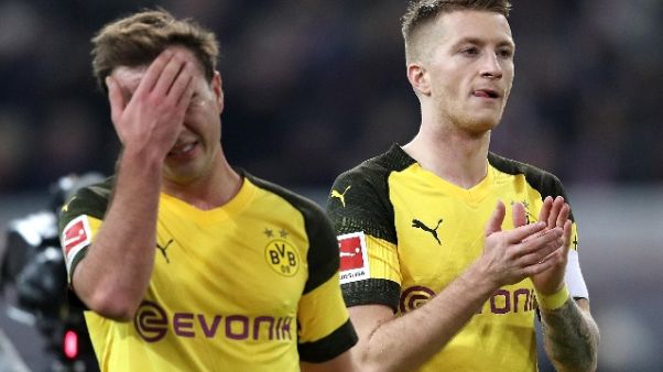 Borussia Dortmund 'scivola' a Dusseldorf Borussia Dortmund 'scivola' a Dusseldorf