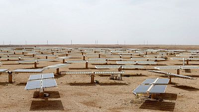 وزير: السعودية تبدأ العمل مع سوفت بنك على خطة طاقة شمسية حجمها 200 جيجاوات