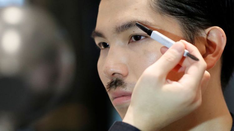 In Asia, nascent men's make-up market starts drawing big brands