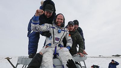 Astronauts return safely to Earth from Space Station