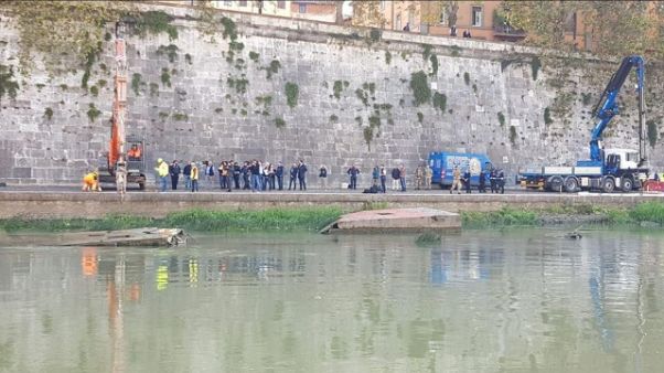 Morta Tevere: indagini omicidio-suicidio Morta Tevere: indagini omicidio-suicidio