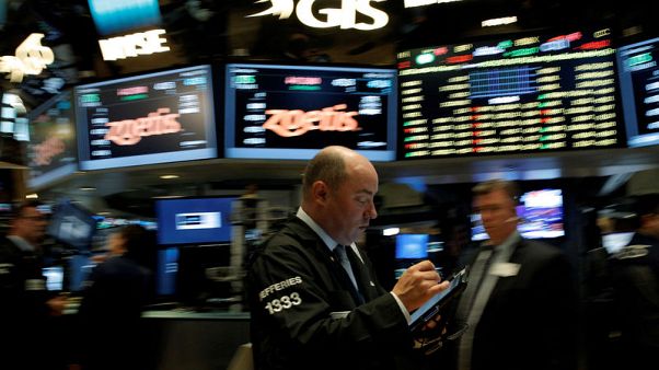 Spooked global funds drive up cash and bond holdings Spooked global funds drive up cash and bond holdings