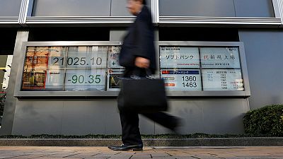 المؤشر نيكي الياباني يهبط مع تنامي المخاوف بشأن آفاق الاقتصاد