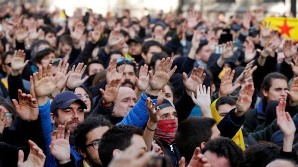 Police arrest Catalan separatists seething at Spanish PM visit Police arrest Catalan separatists seething at Spanish PM visit