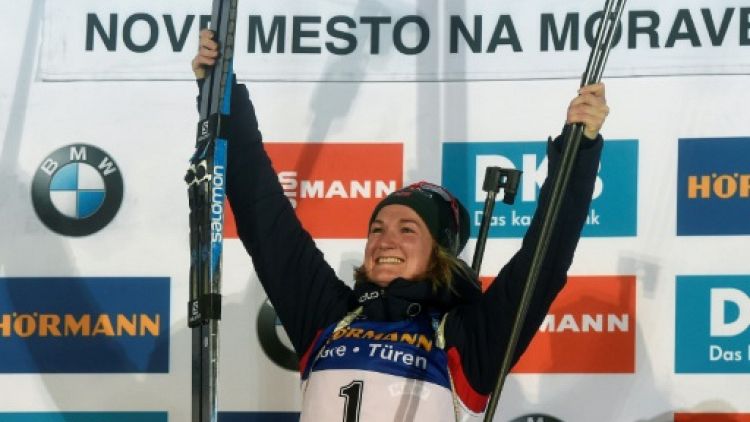 Biathlon: coup double pour Roeiseland  