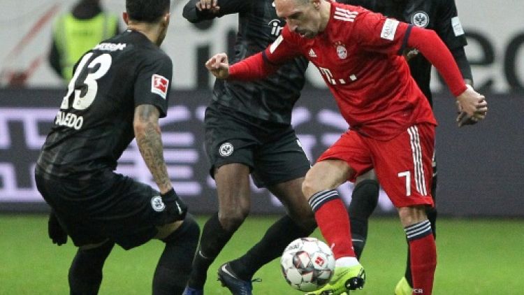 Allemagne: Munich gagne à Francfort avec un doublé de Ribéry