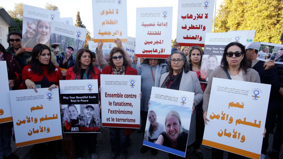 المغرب: وقفة تضامنية لتأبين سائحتين قُتلتا في منطقة جبال الأطلس