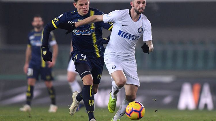 Chievo snatch late draw to stall Inter Milan